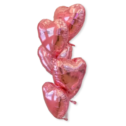 C18: Set de globos metálicos en forma de corazón color rose gold elegante.