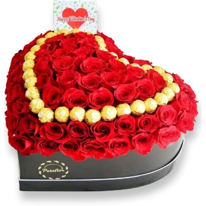 CZ04: Caja de corazón negra con rosas rojas y bombones Ferrero formando un corazón al centro.