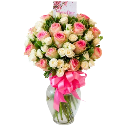 AR02 - Arreglo de Agua Rosas, Mini Rosas y Lazo Satinado