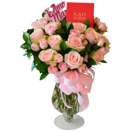 AR03 - Arreglo de Agua Rosas, Mini Rosas, Topper y Chocolates