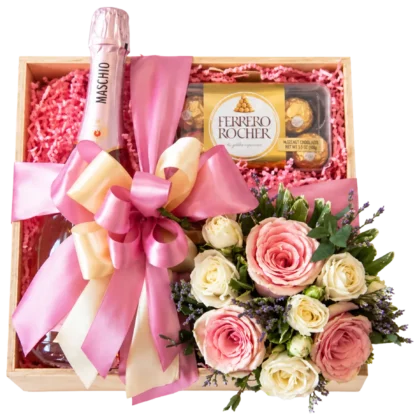 D02 - Detalle Espumante Maschio Rosé, Copa, Ferrero Rocher y Flores